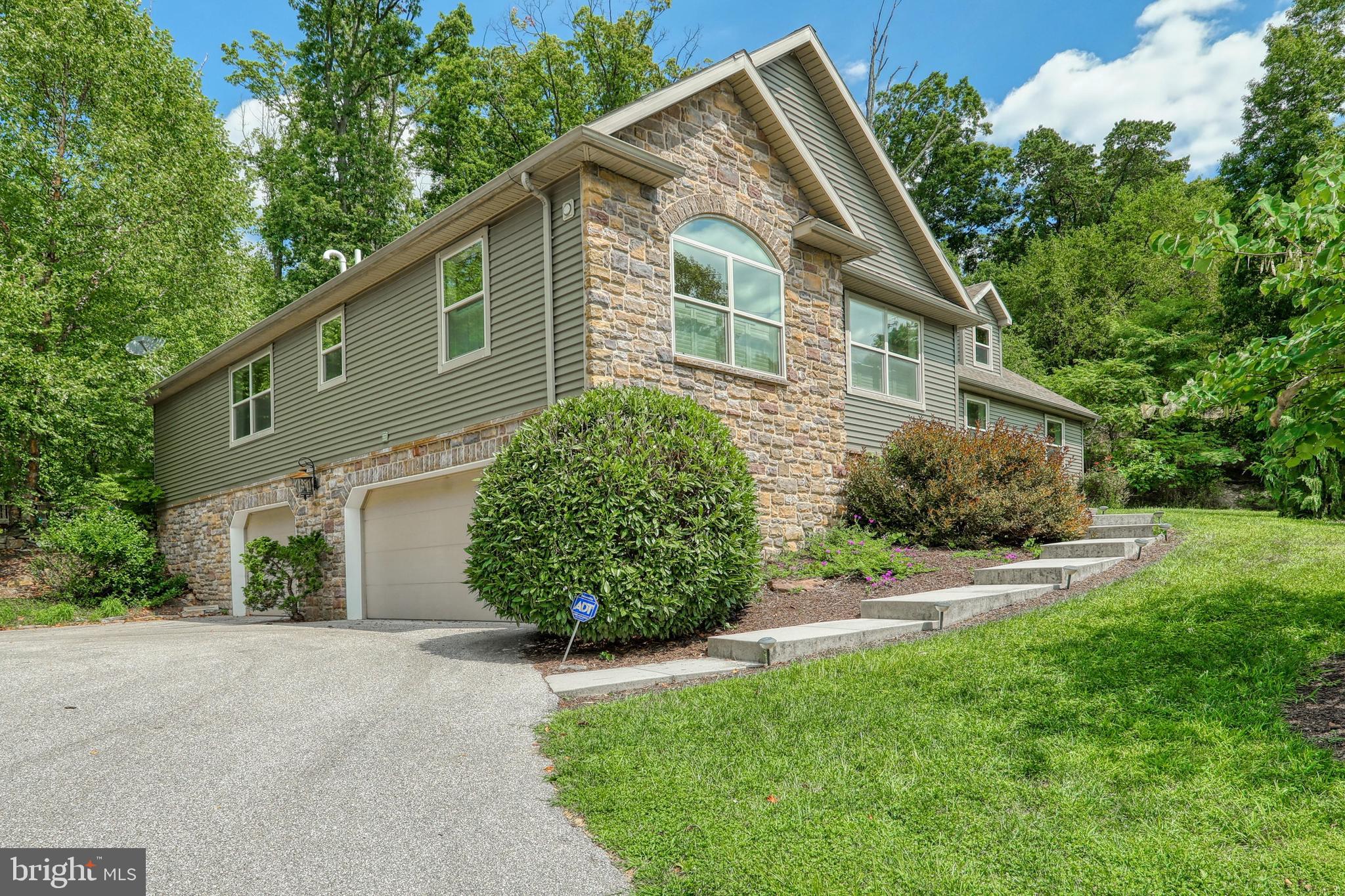 1819 Ridgewood Road York, PA 17406 - Photo 5 of 40 Gallery Image 5