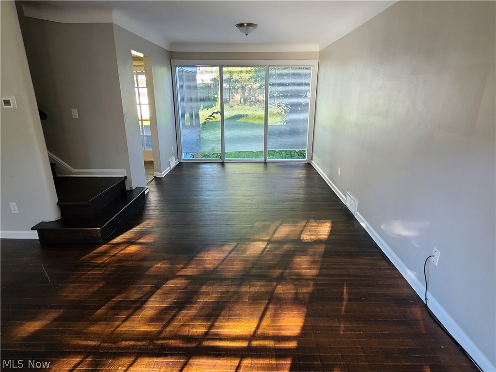 3642 Daleford Road Cleveland, OH 44120 - Photo 11 of 18 Gallery Image 11