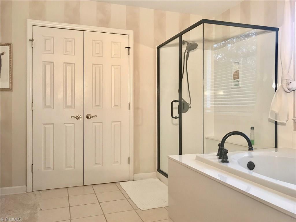 1405 Wenchelsa Road Greensboro, NC 27410 - Photo 14 of 30 Gallery Image 14