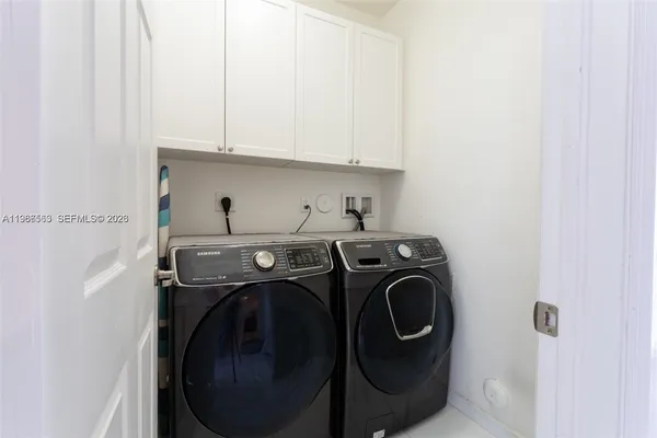 $6,300 | 10560 Northwest 69th Terrace, Unit 10560, Doral, FL 33178