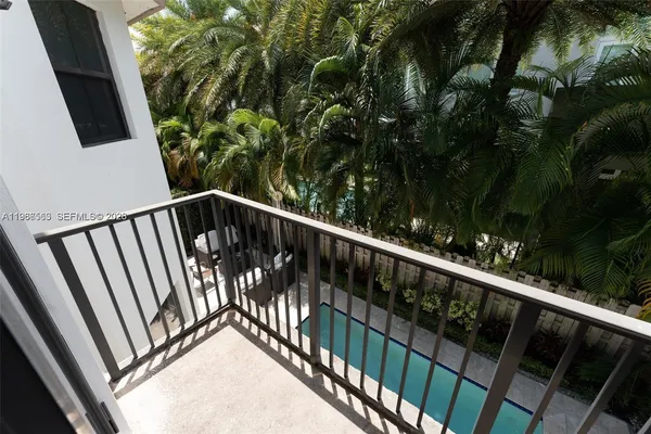 $6,300 | 10560 Northwest 69th Terrace, Unit 10560, Doral, FL 33178