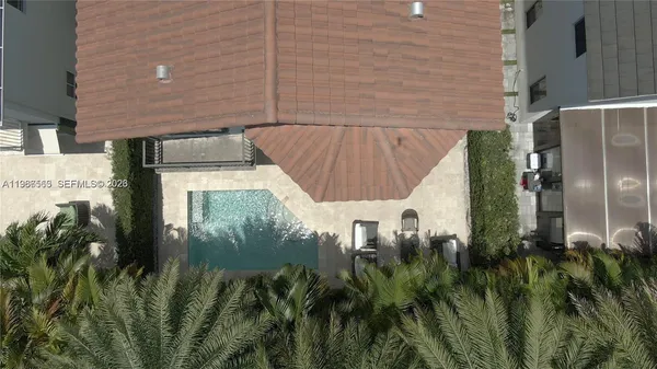 $6,300 | 10560 Northwest 69th Terrace, Unit 10560, Doral, FL 33178