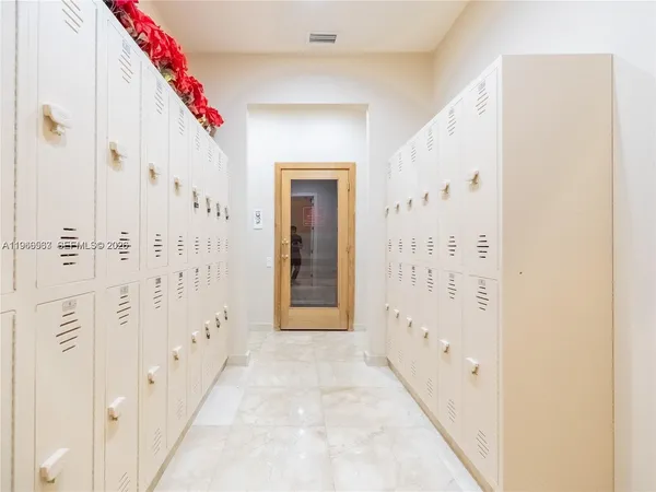 $6,300 | 10560 Northwest 69th Terrace, Unit 10560, Doral, FL 33178