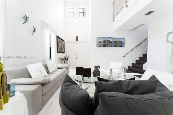 $6,300 | 10560 Northwest 69th Terrace, Unit 10560, Doral, FL 33178