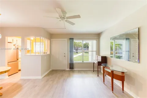 $115,000 | 804 Southeast 7th Street, Unit 107, Deerfield Beach, FL 33441