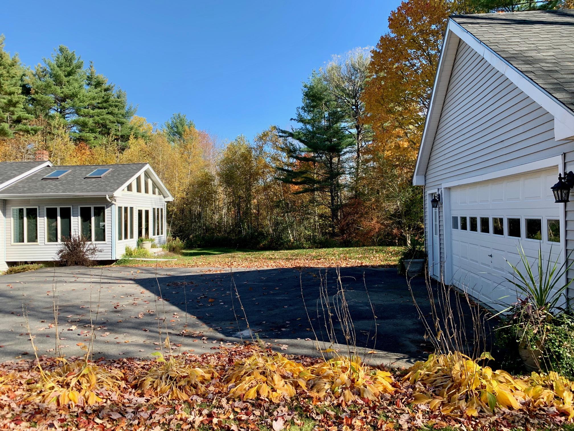 272 Middle Road Oakland, ME 04963 - Photo 2 of 30 Newer 2 Car Garage