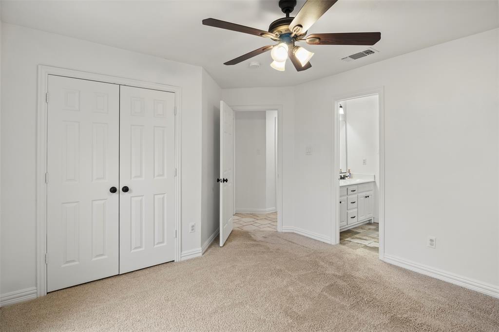364 Preakness Place Road Van Alstyne, TX 75495 - Photo 34 of 40 an empty room with closet and a ceiling fan