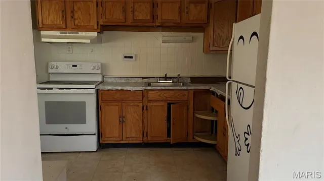 $79,900 | 1718 Newhall Court, St. Louis, MO 63136