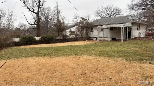 $79,900 | 1718 Newhall Court, St. Louis, MO 63136