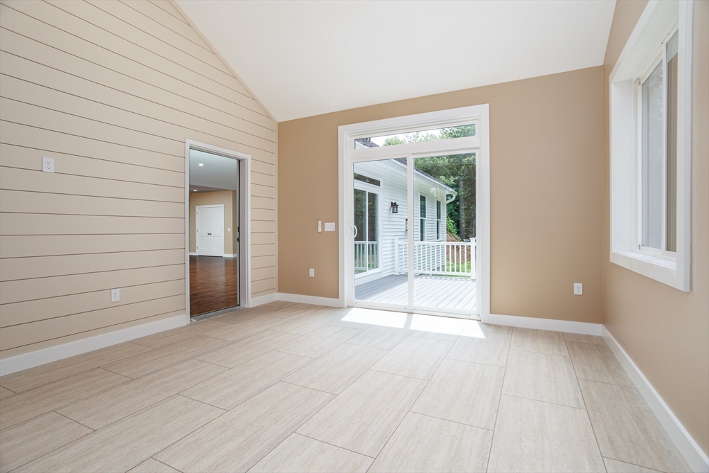 2 Elm Street Westminster, MA 01473 - Photo 25 of 42