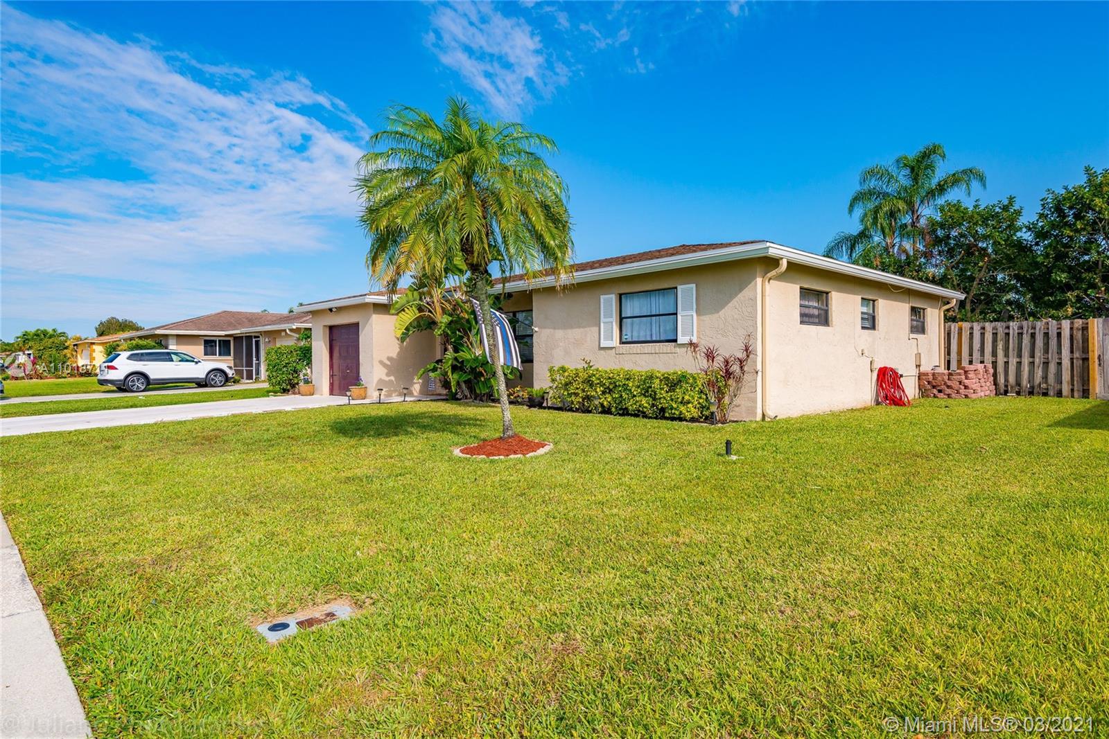 10685 Eland Street Boca Raton, FL 33428 - Photo 3 of 25