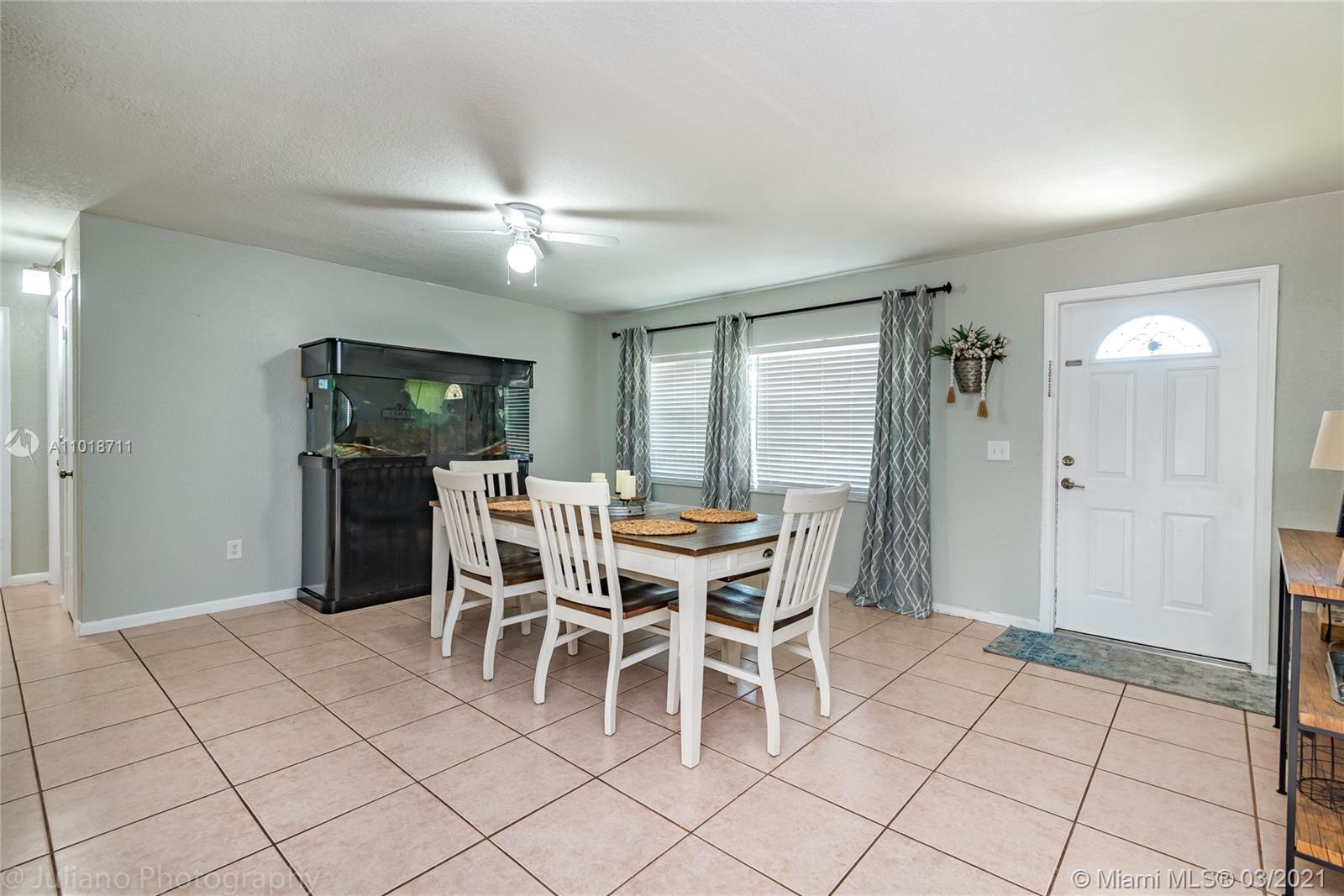 10685 Eland Street Boca Raton, FL 33428 - Photo 4 of 25