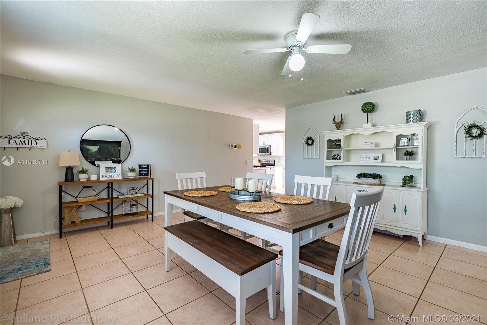 10685 Eland Street Boca Raton, FL 33428 - Photo 5 of 25