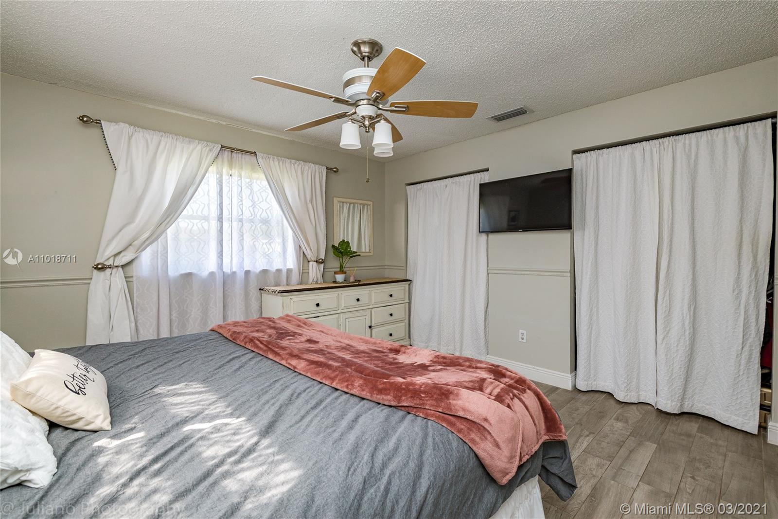 10685 Eland Street Boca Raton, FL 33428 - Photo 10 of 25