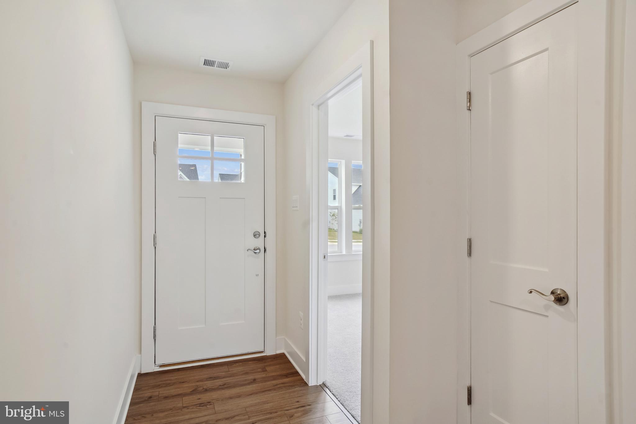 321 Highland Way Gettysburg, PA 17325 - Photo 4 of 34 Welcoming entryway with natural light.