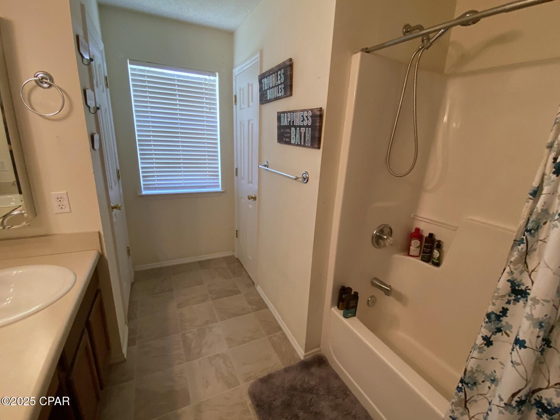 3210 Highway 69 Grand Ridge, FL 32442 - Photo 13 of 31 Gallery Image 13