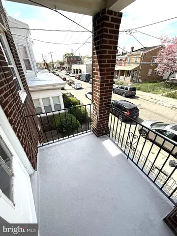 $1,000 | 5223 Jackson Street, Unit 2F, Philadelphia, PA 19124