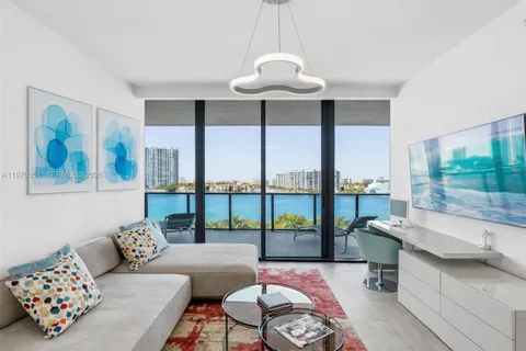 $3,200,000 | 5500 Island Estates Drive, Unit 606N, Aventura, FL 33160