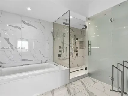 $3,200,000 | 5500 Island Estates Drive, Unit 606N, Aventura, FL 33160