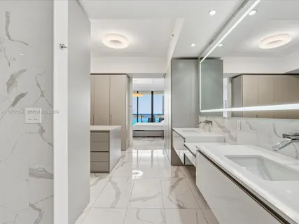 $3,200,000 | 5500 Island Estates Drive, Unit 606N, Aventura, FL 33160