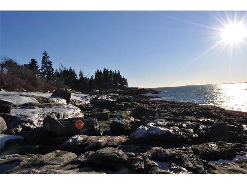 57 Penobscot Road New Harbor, ME 04554 - Photo 4 of 9 View.