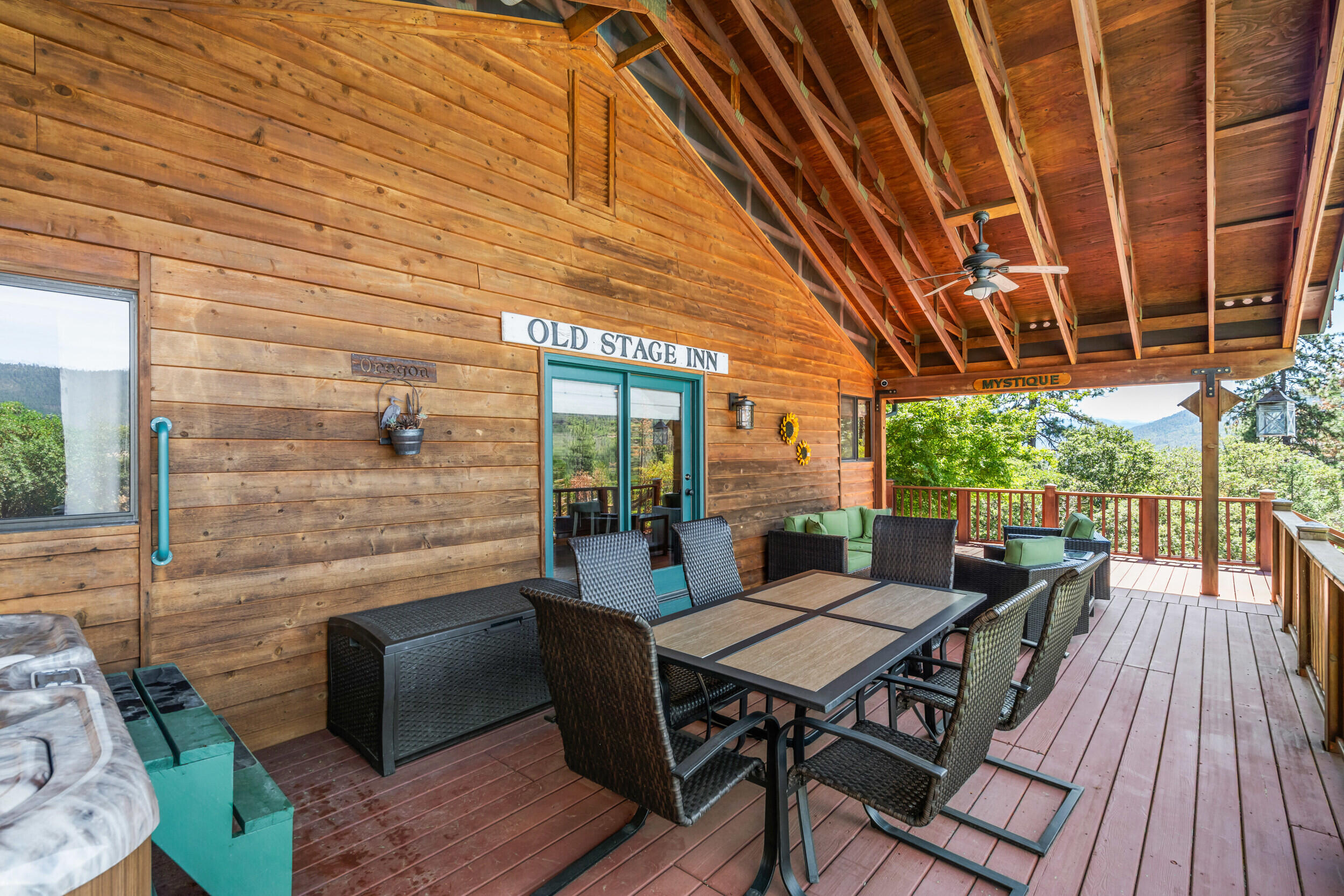 2389 Upper Applegate Road Jacksonville, OR 97530 - Photo 11 of 43 2389 upper applegate rd, jacksonville-32