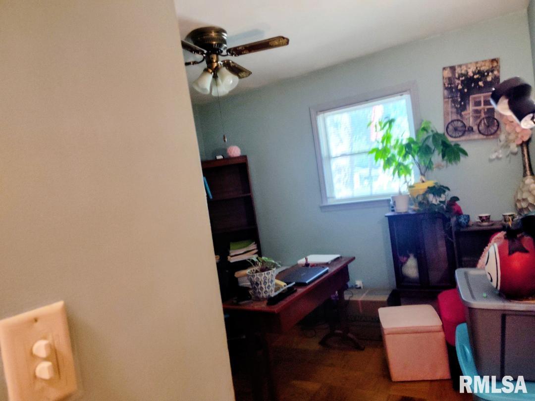 2134 West Lawrence Avenue Springfield, IL 62704 - Photo 8 of 11