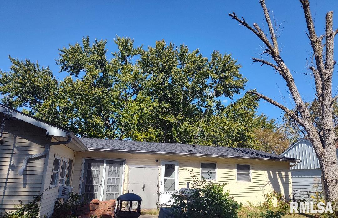 2134 West Lawrence Avenue Springfield, IL 62704 - Photo 9 of 11