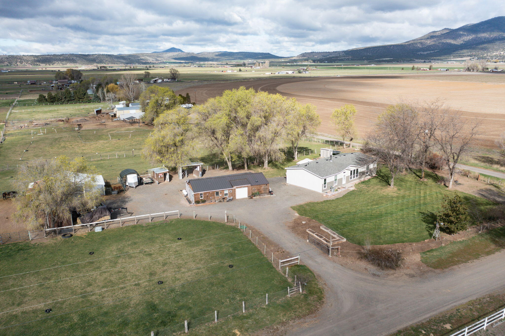 7651 Edwards Road Prineville, OR 97754 - Photo 7 of 54 2026_04_02_7651_NE_Edwards_Rd_Pv_drone-2