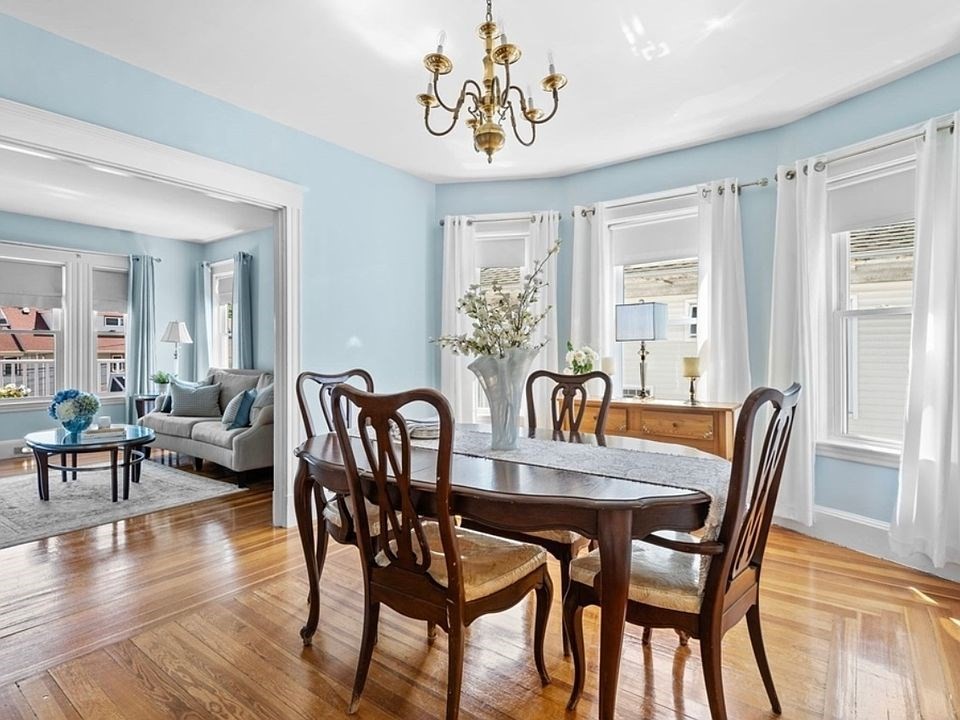 48 Newcomb Street, Unit 48 Arlington, MA 02474 - Photo 4 of 20