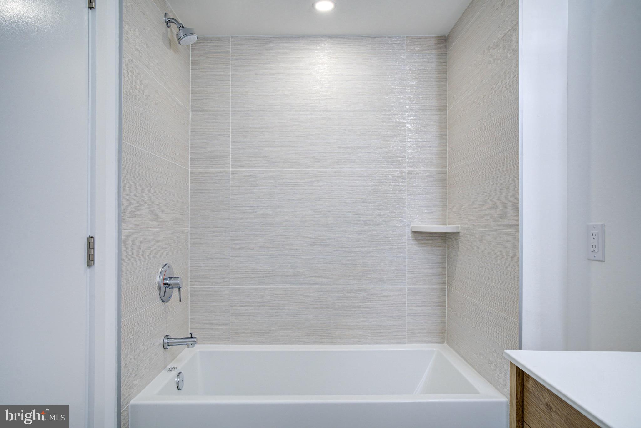1746 Hope Street Philadelphia, PA 19122 - Photo 21 of 54