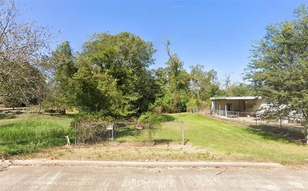 $15,000 | 355 East Simmons Avenue, Beaumont, TX 77703