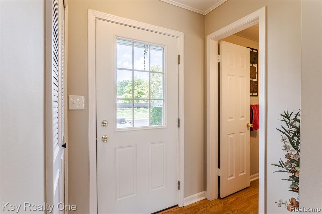 1145 Marquette Court Rochester Hills, MI 48307 - Photo 9 of 39