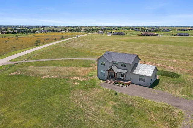 $450,000 | 13200 Wild Horse Trail, Amarillo, TX 79118