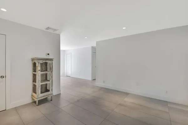 $3,400 | 2894 Florida Boulevard, Delray Beach, FL 33483