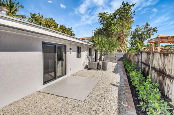 $3,400 | 2894 Florida Boulevard, Delray Beach, FL 33483