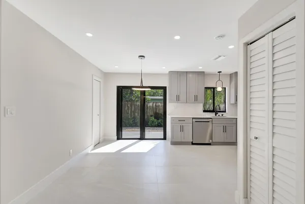 $3,400 | 2894 Florida Boulevard, Delray Beach, FL 33483