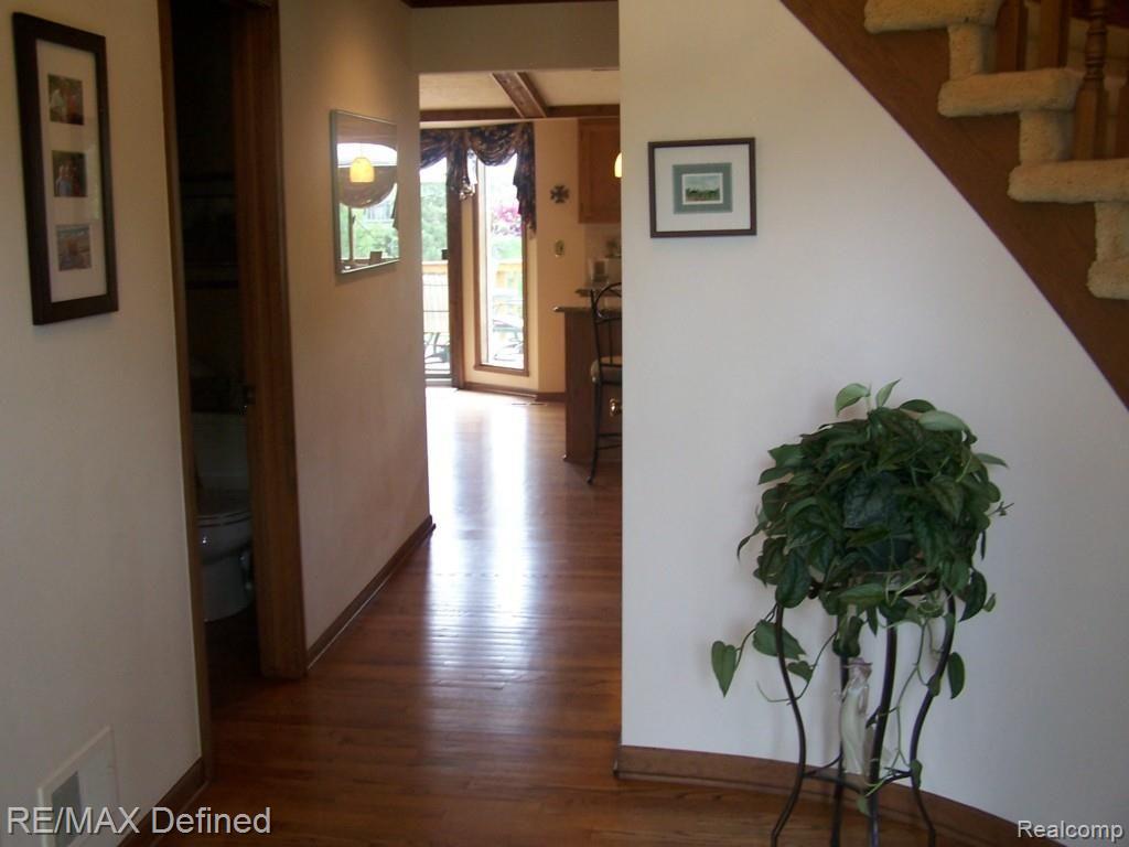 332 Silvervale Drive Rochester, MI 48309 - Photo 15 of 31 2014-05-27 12.34