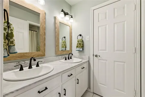 $729,000 | 1207 Shady Oaks Circle, McKinney, TX 75070