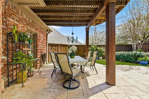 $729,000 | 1207 Shady Oaks Circle, McKinney, TX 75070