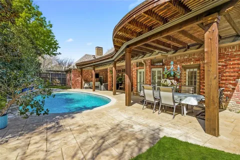 $729,000 | 1207 Shady Oaks Circle, McKinney, TX 75070