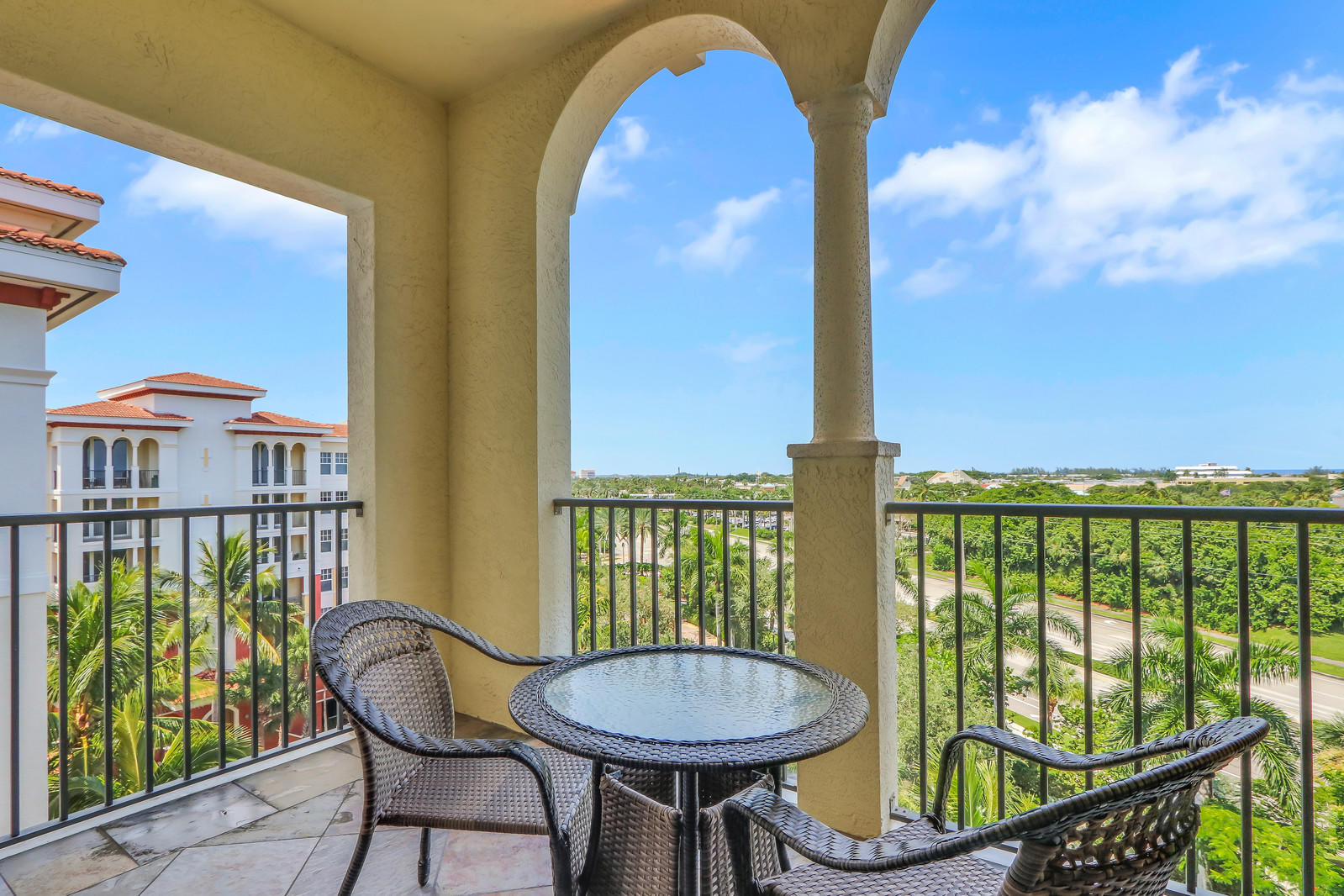 500 Highway 1, Unit 602 Jupiter, FL 33477 - Photo 29 of 61 Guest Suite 1 Balcony