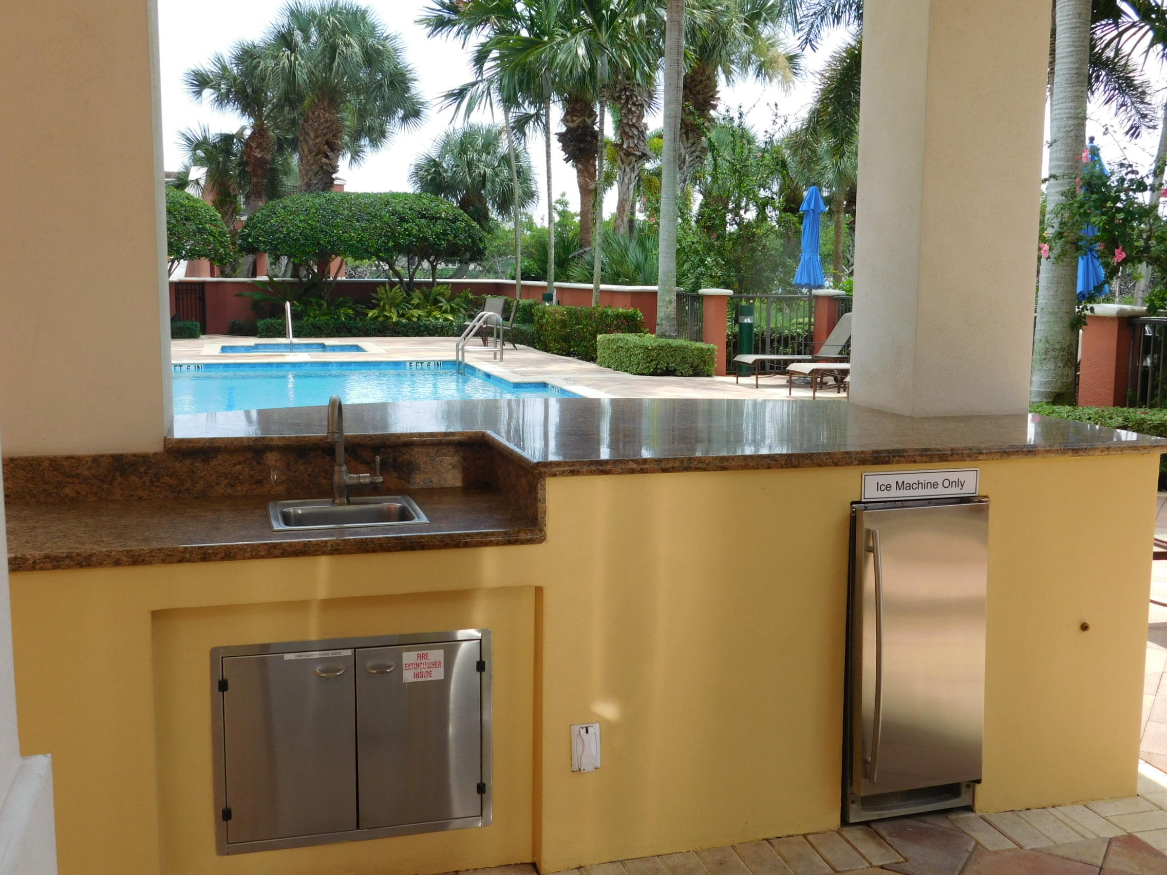 500 Highway 1, Unit 602 Jupiter, FL 33477 - Photo 46 of 61 Pool Area Summer kitchen