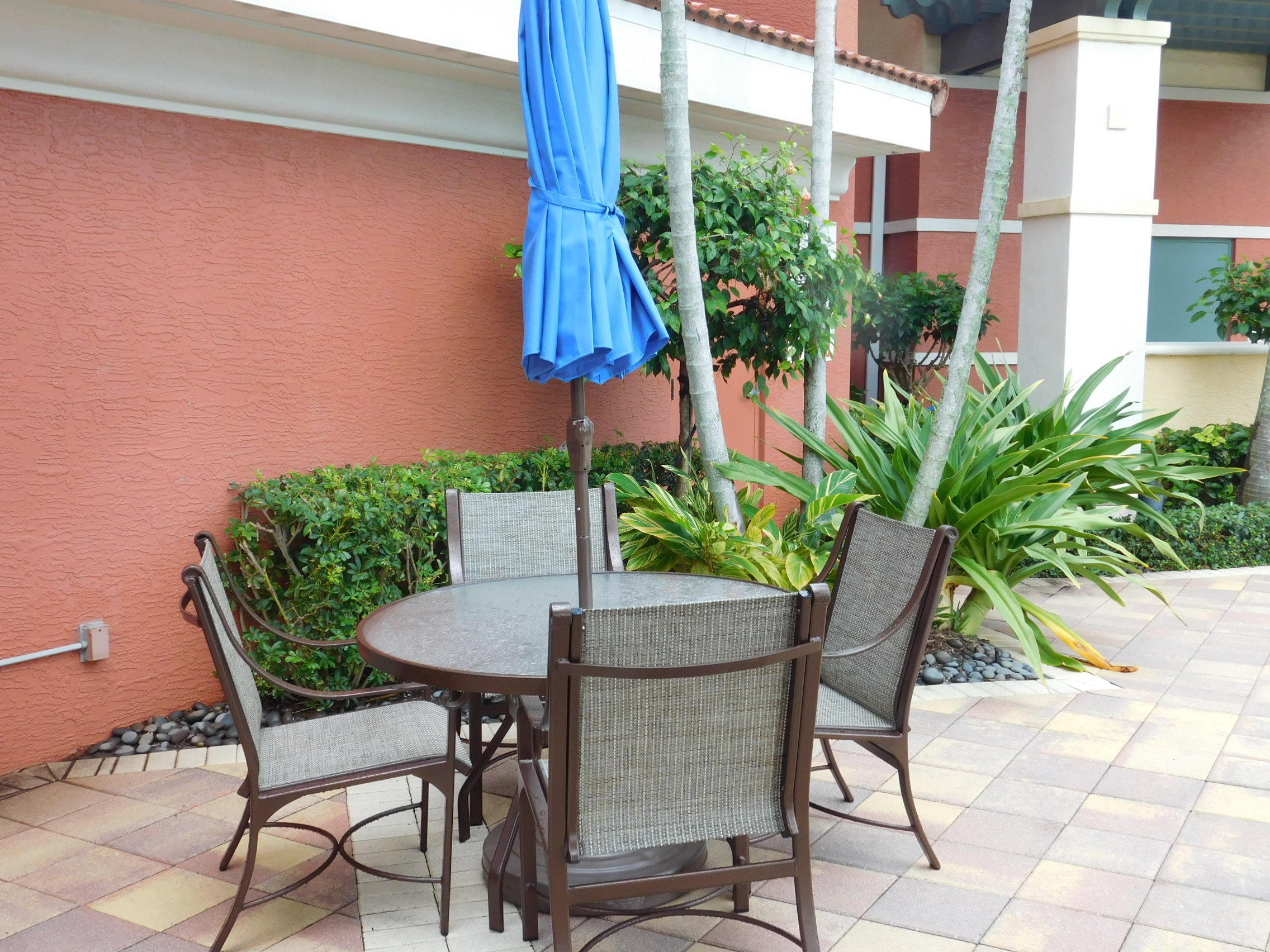 500 Highway 1, Unit 602 Jupiter, FL 33477 - Photo 47 of 61 Pool Dinning Area