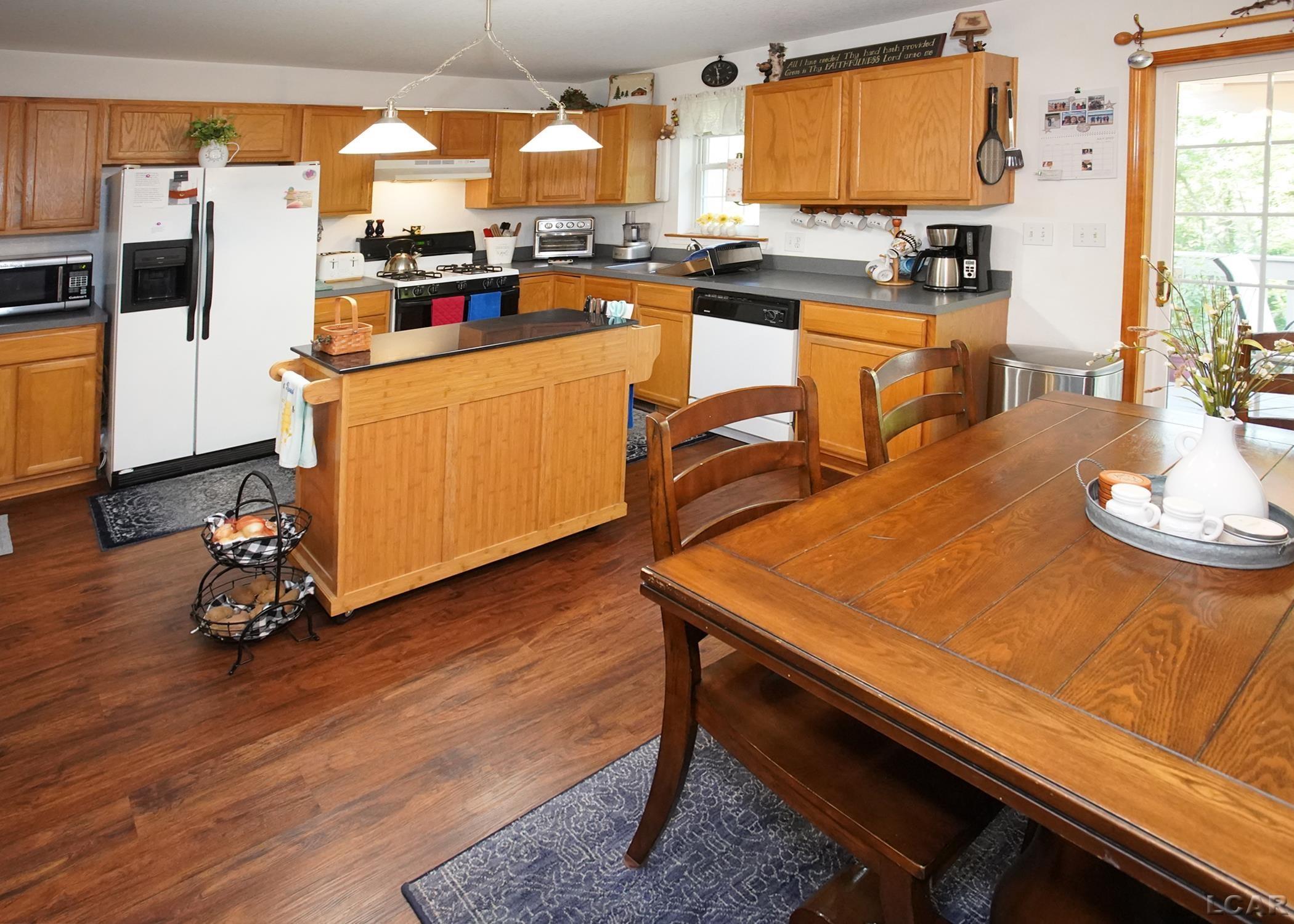 13213 Vischer Road Brooklyn, MI 49230 - Photo 5 of 48 50114305-4.JPG