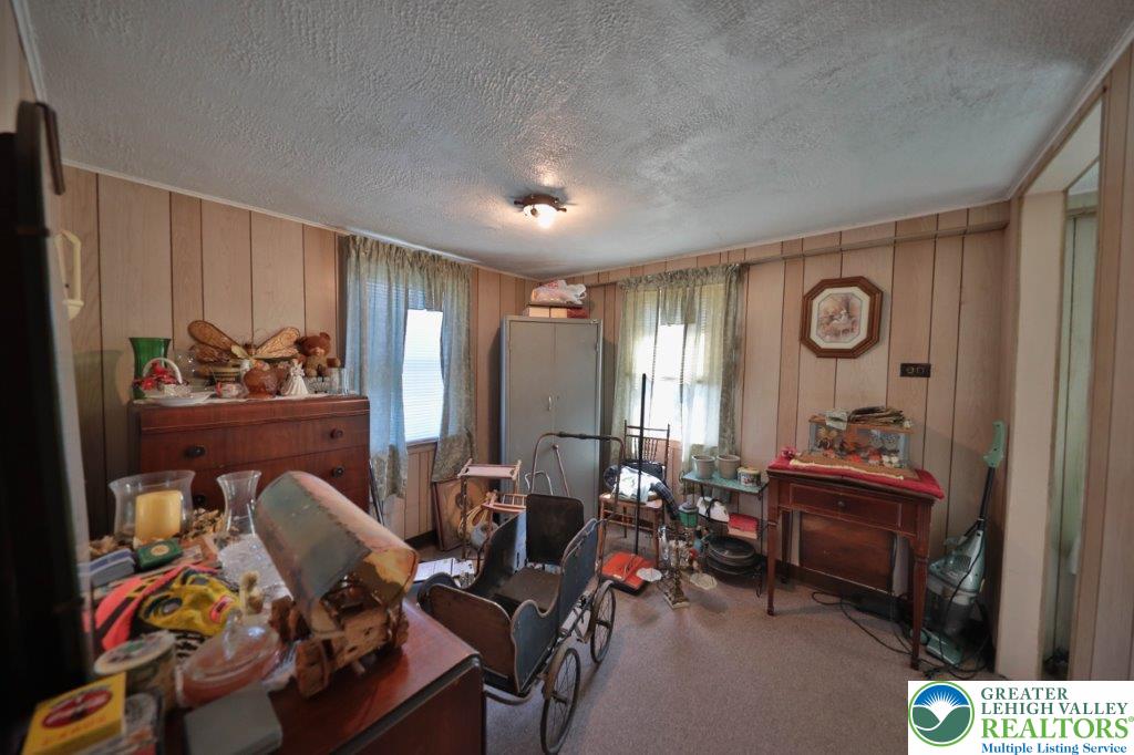 2485 Summer Mountain Road Palmerton, PA 18071 - Photo 21 of 38 a livingroom with workspace and a window