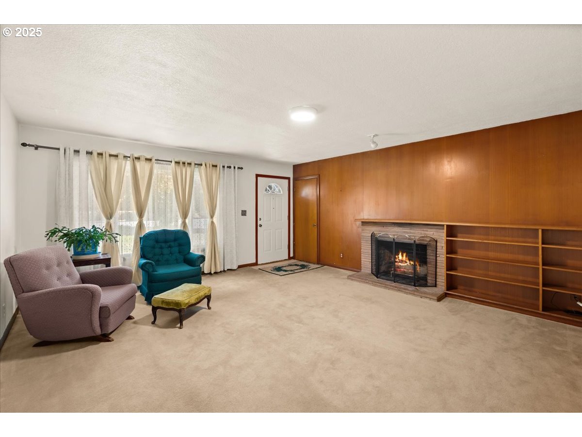 1611 Camino Drive Forest Grove, OR 97116 - Photo 5 of 24