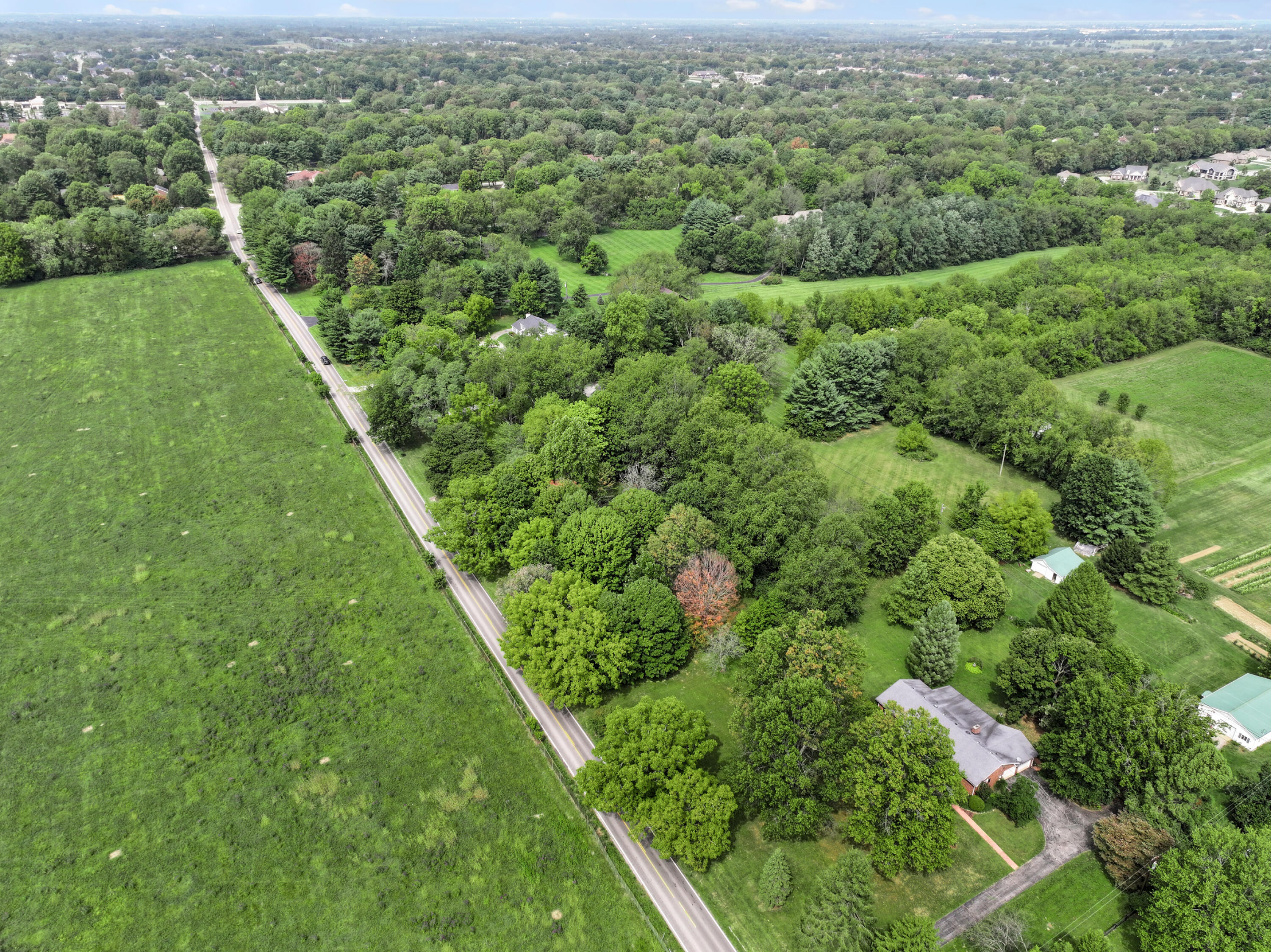 391 Brannon Road Nicholasville, KY 40356 - Photo 6 of 18 DJI_20240506183224_0088_D
