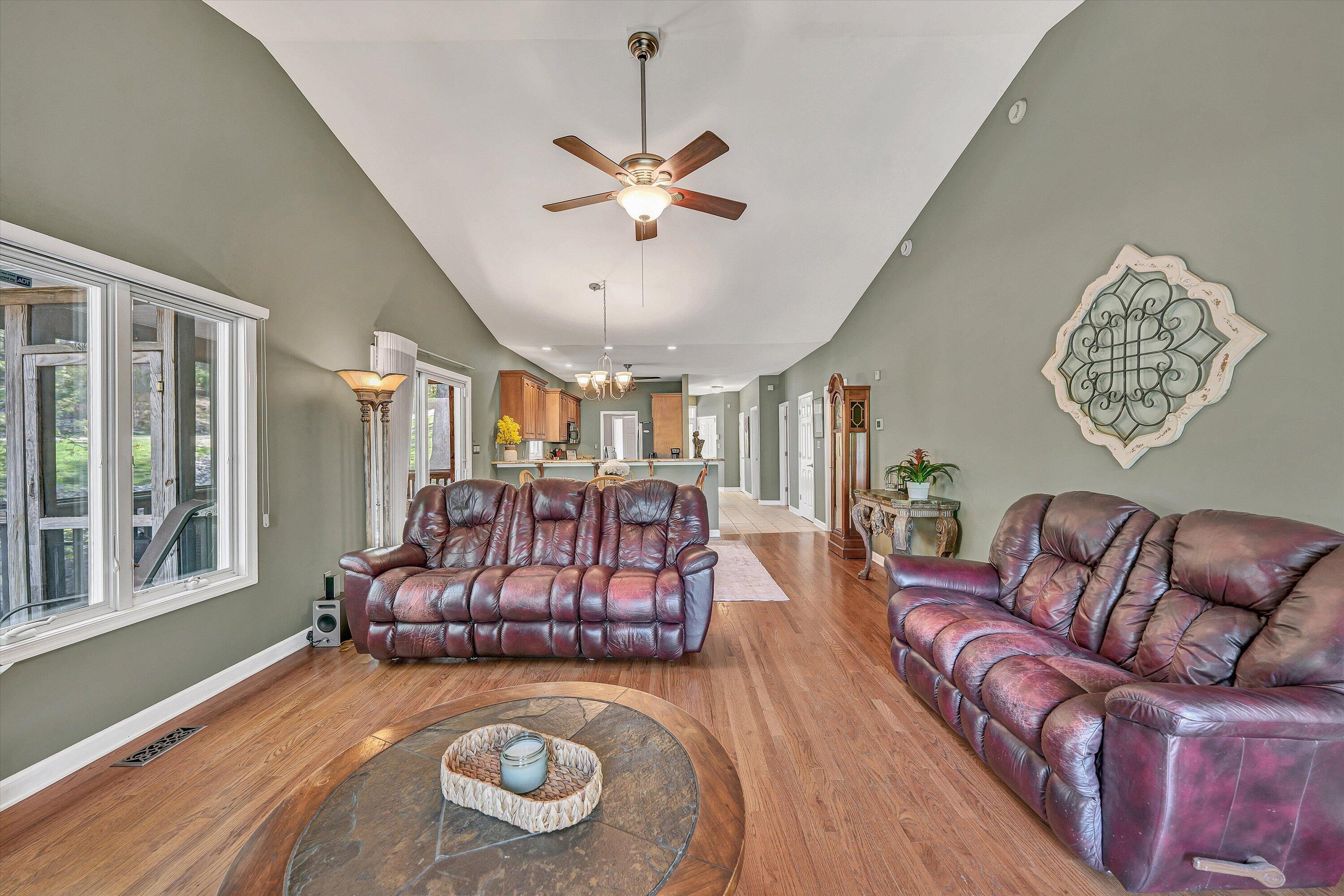 145 Channelview Drive Moneta, VA 24121 - Photo 35 of 62 21-DSC00037