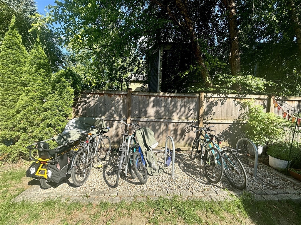 48 Magazine Street, Unit 3 Cambridge, MA 02139 - Photo 13 of 15 a view of entryway and yard